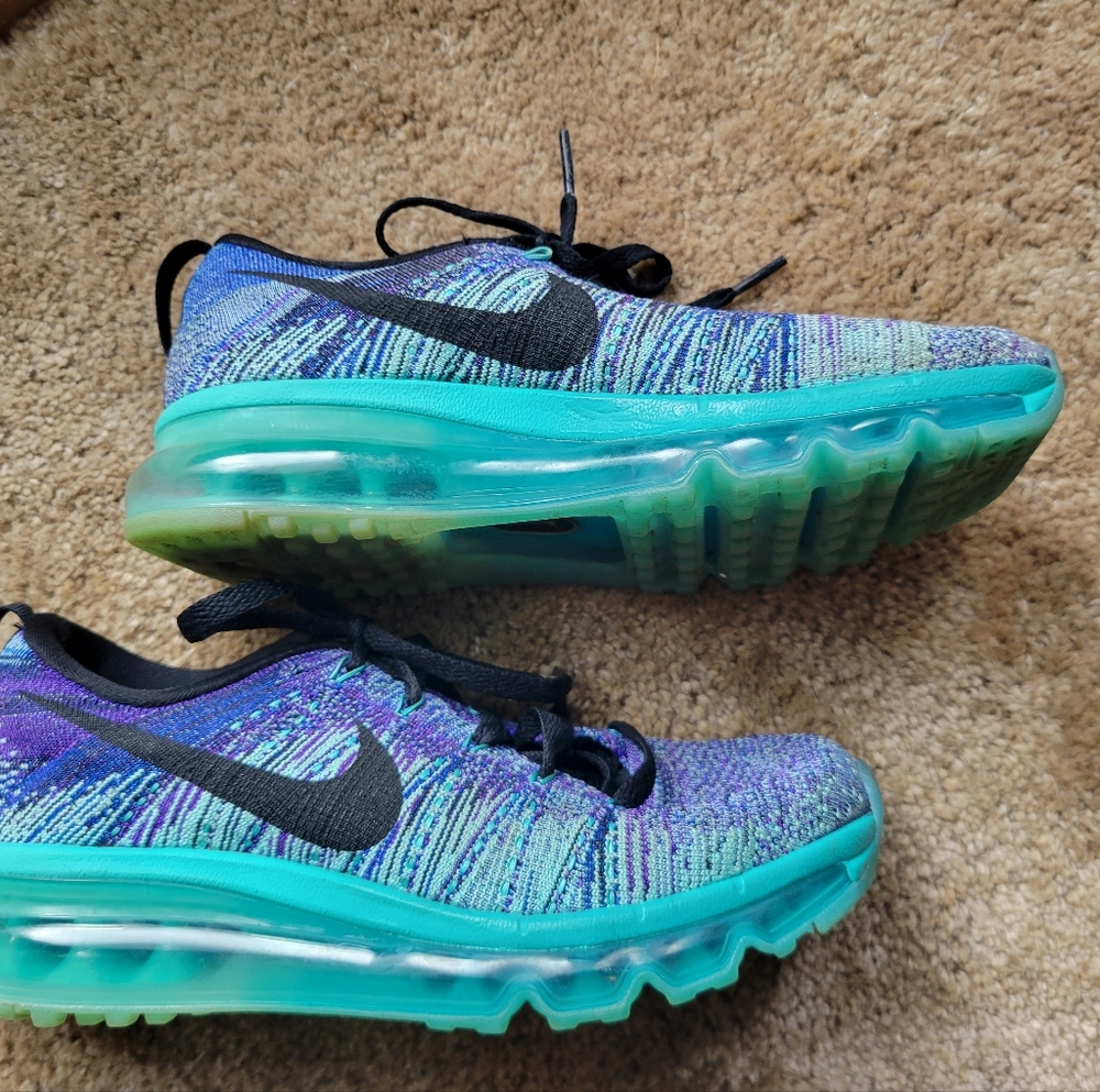 Nike Flyknit AIRMAX